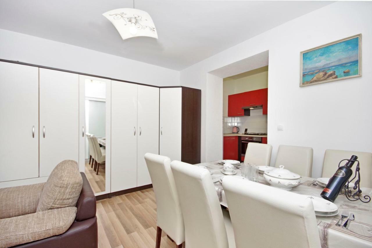 Apartments Andela Makarska Ngoại thất bức ảnh
