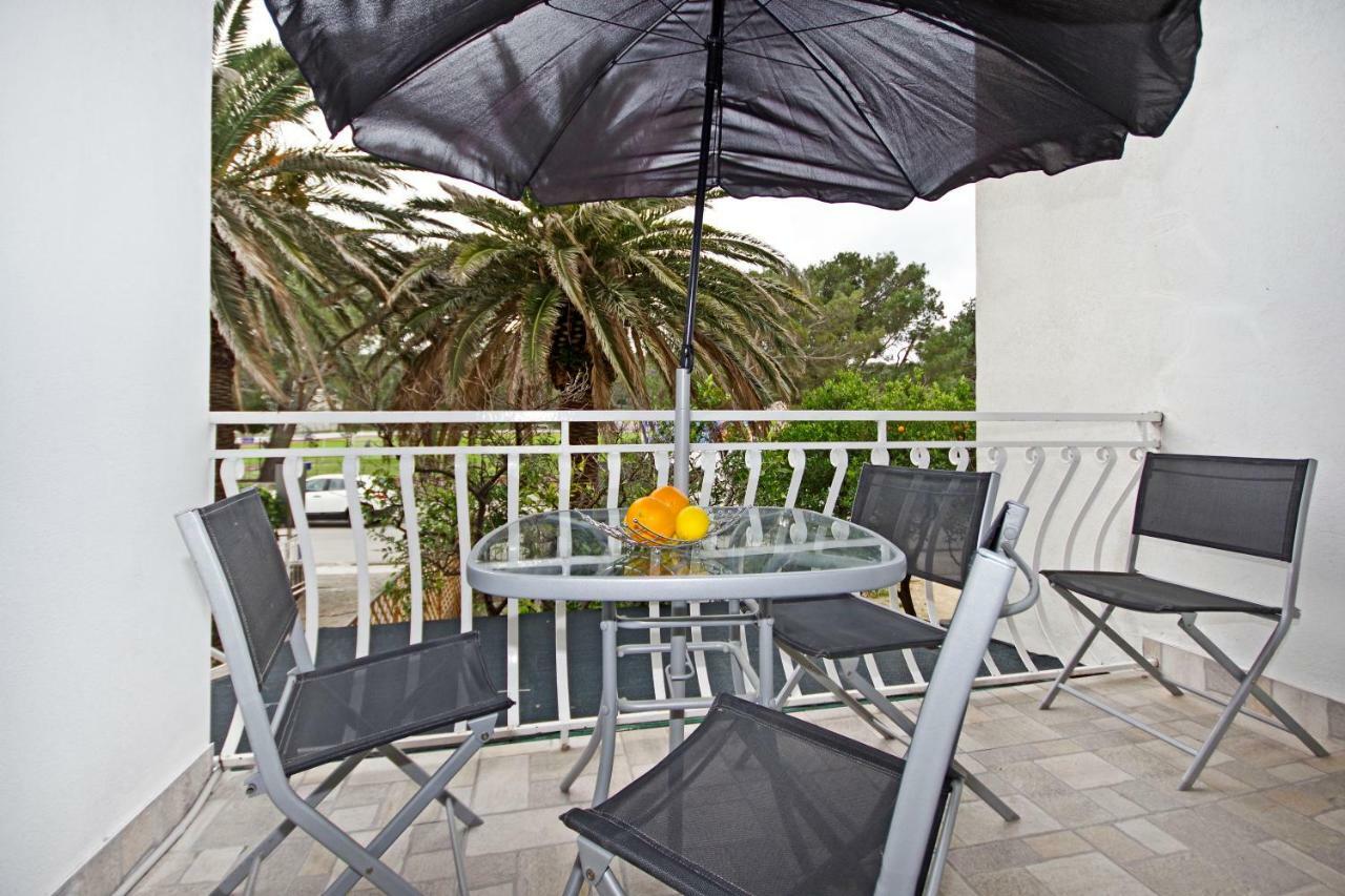 Apartments Andela Makarska Ngoại thất bức ảnh