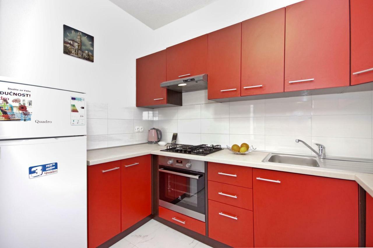 Apartments Andela Makarska Ngoại thất bức ảnh