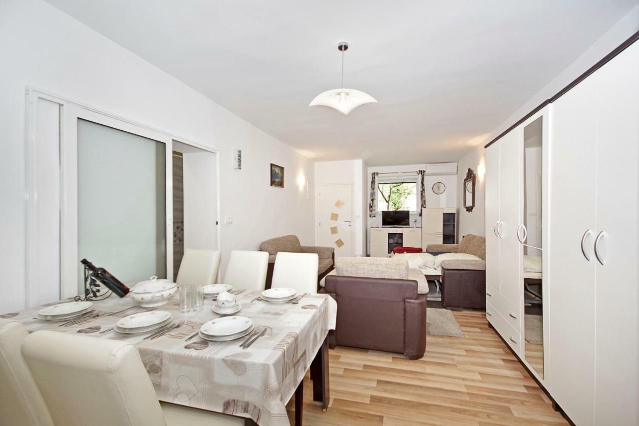 Apartments Andela Makarska Ngoại thất bức ảnh